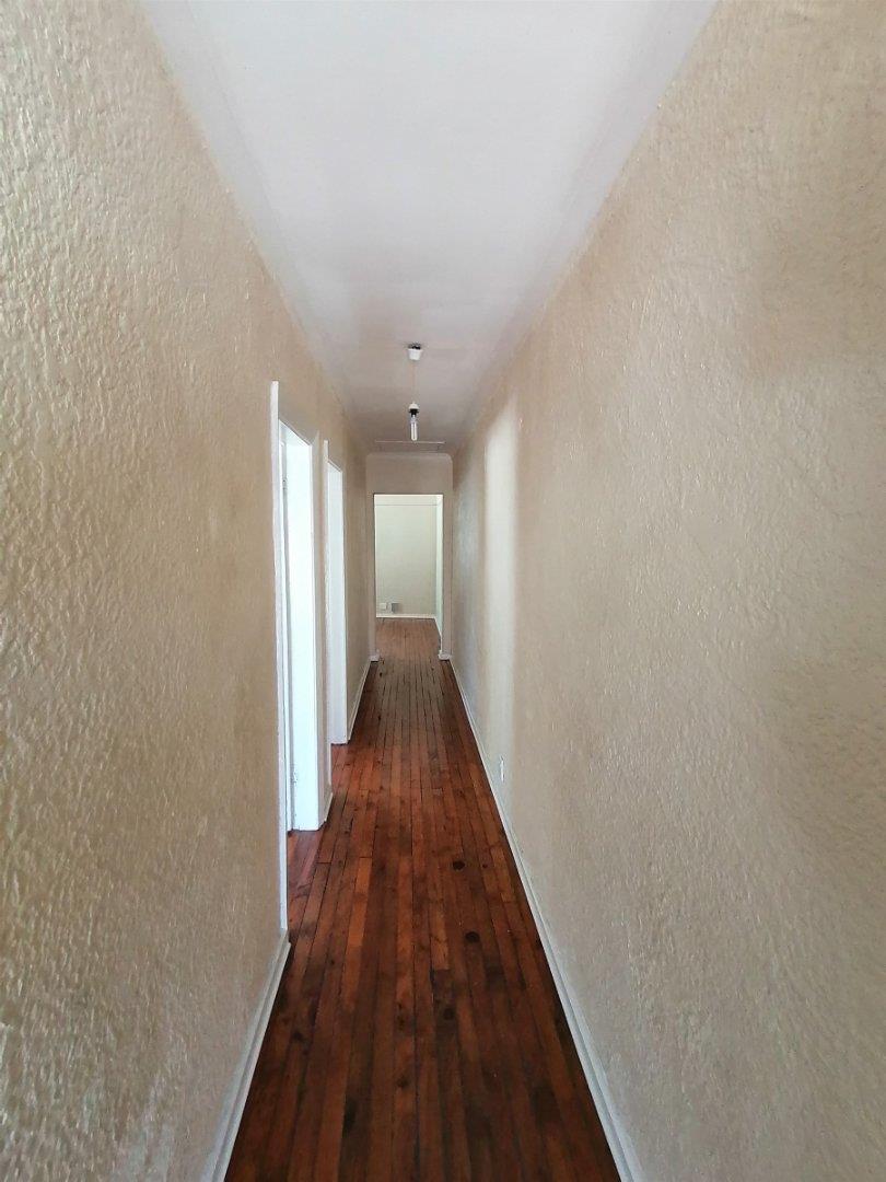 To Let 2 Bedroom Property for Rent in Lansdowne Western Cape